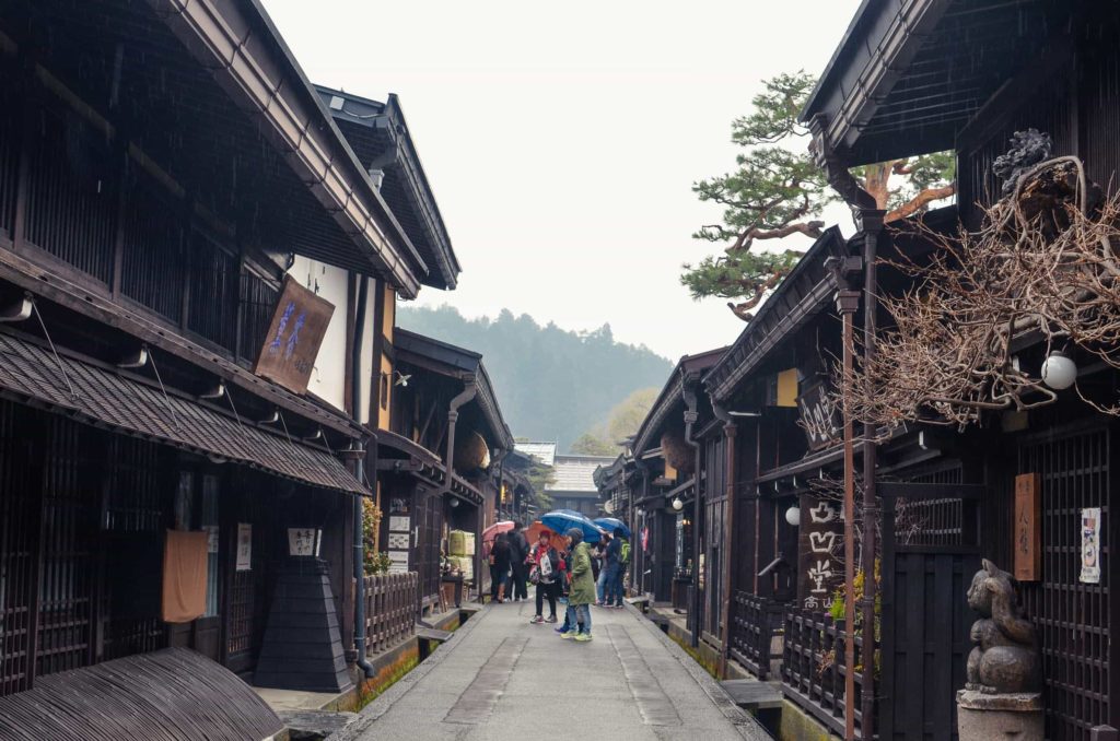 Explore Takayama Old Town in Japan - Project Gora