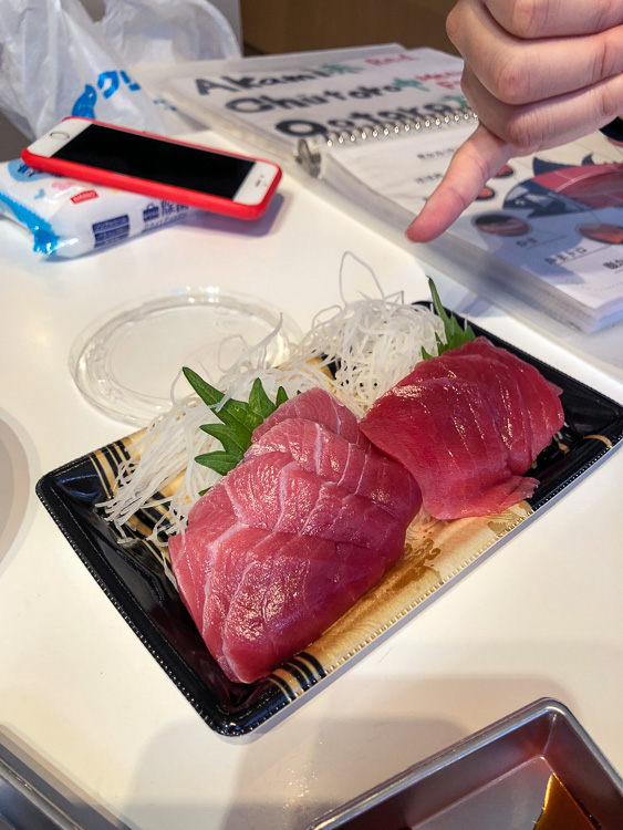 fresh sashimi served during the breakfast tour in Tokyo